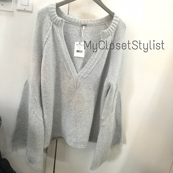 Free People Sweaters - Free People RARE Bell Flared Sleeve Sweater! L NWT